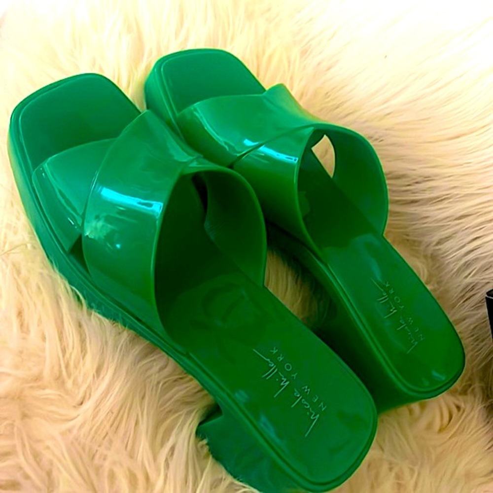 Nicole Miller platform block heel jelly sandals